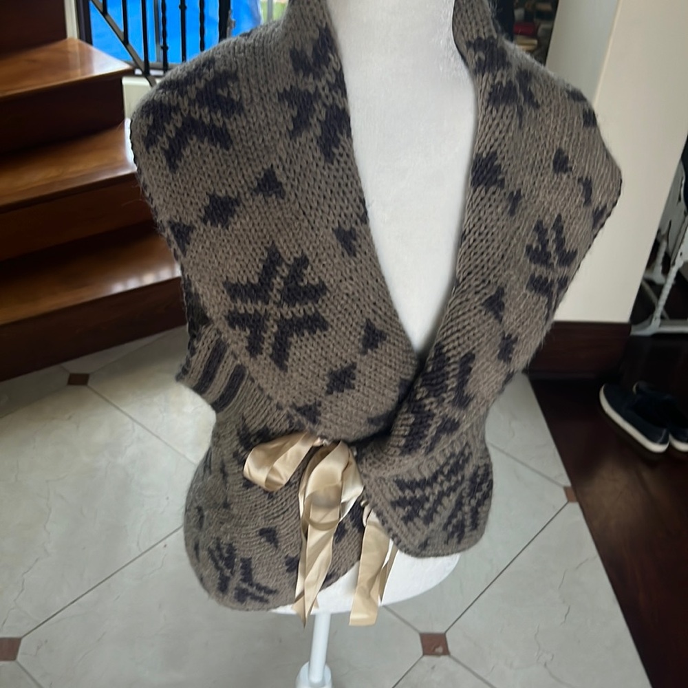 Italian Knit Sweater Vest. One of a kind. Size M.